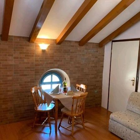 Lovely Studio Apartments Mali Raj Vrsar Exterior photo